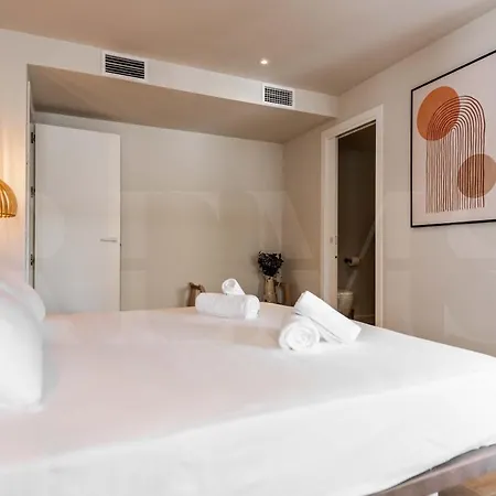 Apartment Idyllic And Spacious With Parking - Center By Rems Malaga