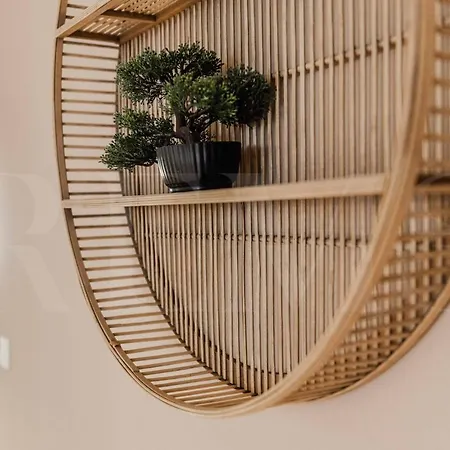 Idyllic And Spacious With Parking - Center By Rems *