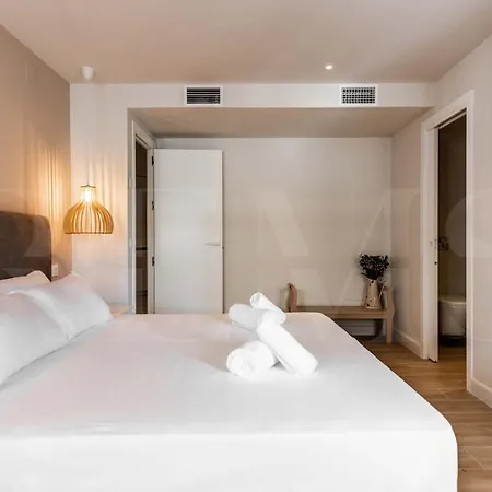 Idyllic And Spacious With Parking - Center By Rems Appartamento *