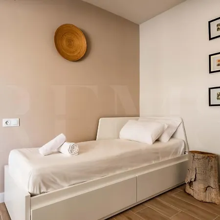 Idyllic And Spacious With Parking - Center By Rems Appartamento *